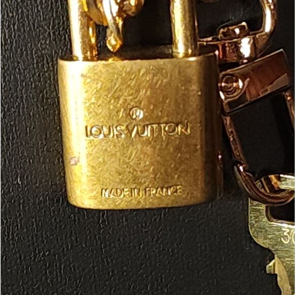 Authentic Louis Vuitton Lock and Key #300 - Picture 6 of 12
